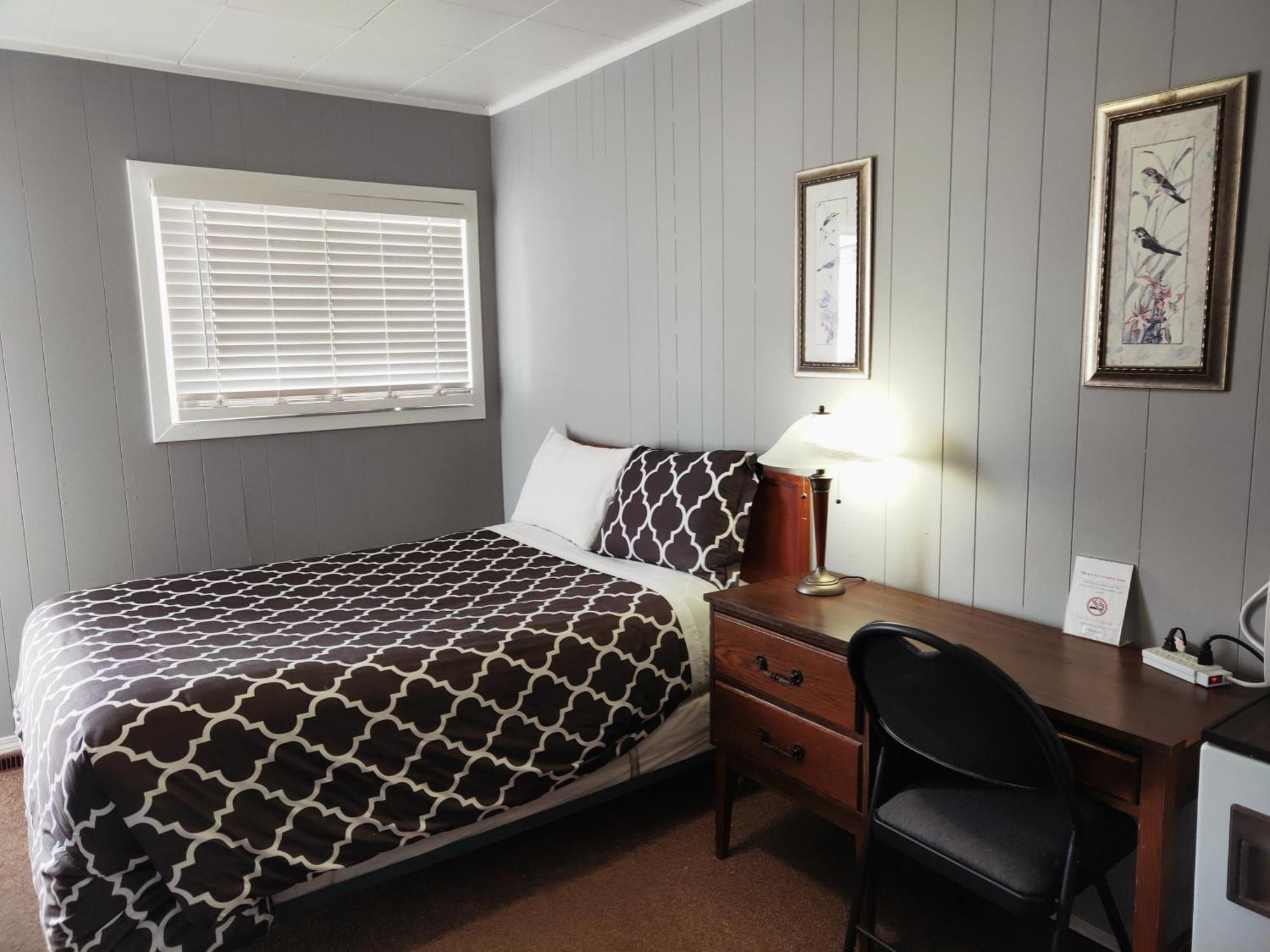 Melsask Motel Melville Bagian luar foto