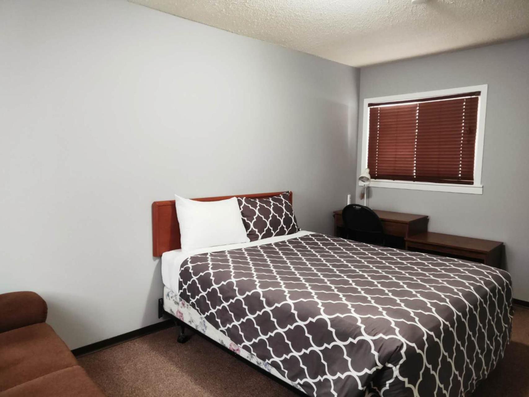 Melsask Motel Melville Bagian luar foto