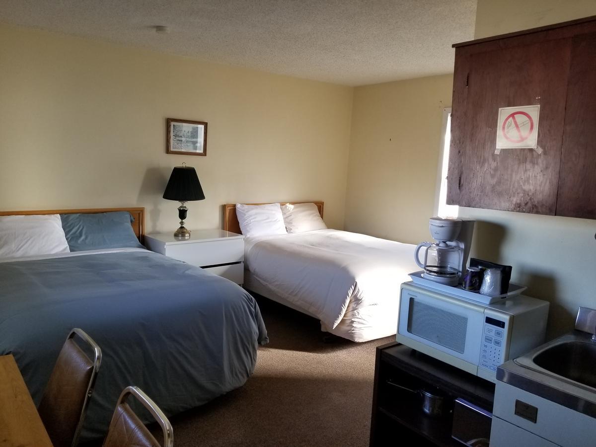 Melsask Motel Melville Bagian luar foto