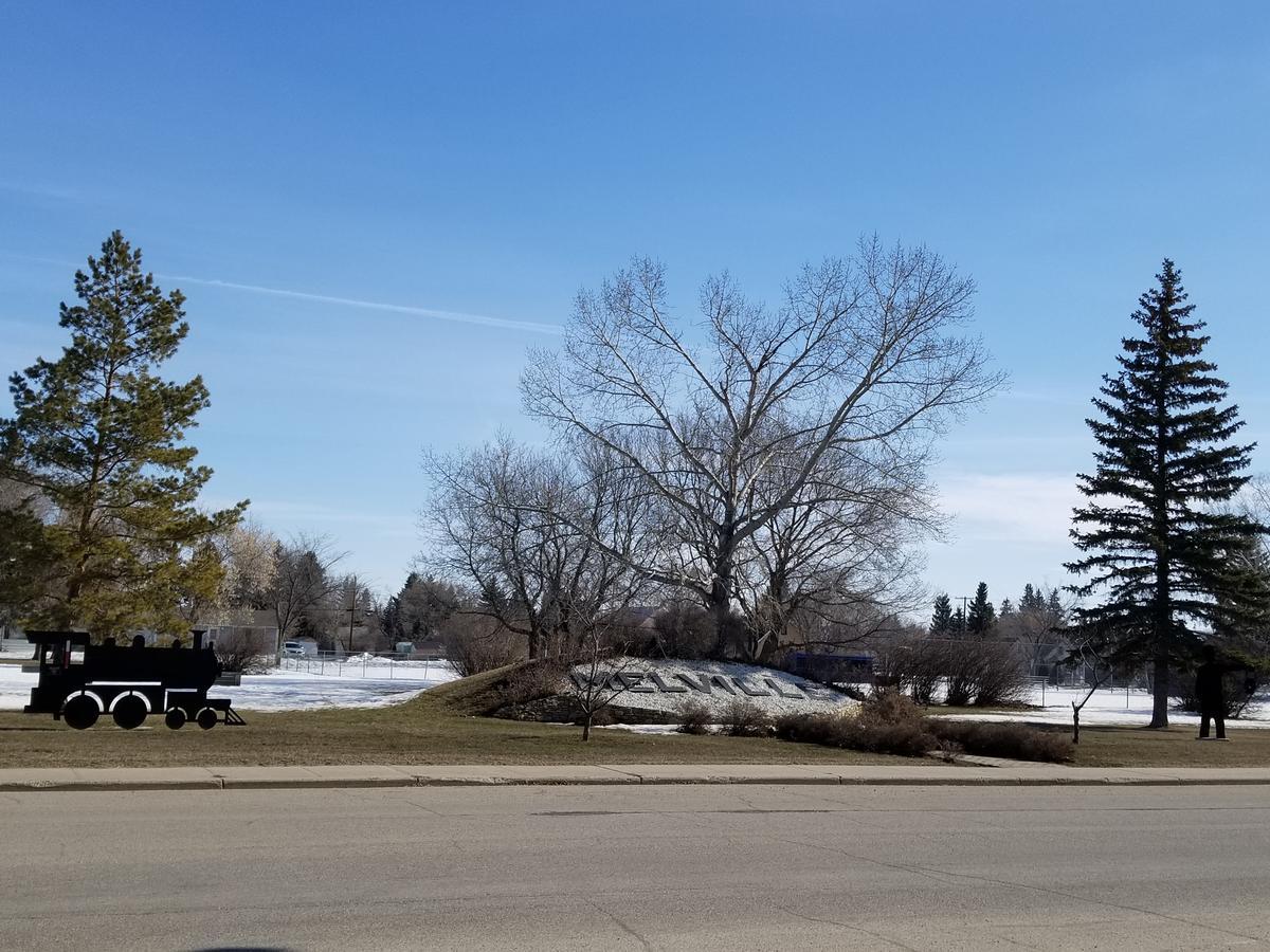 Melsask Motel Melville Bagian luar foto
