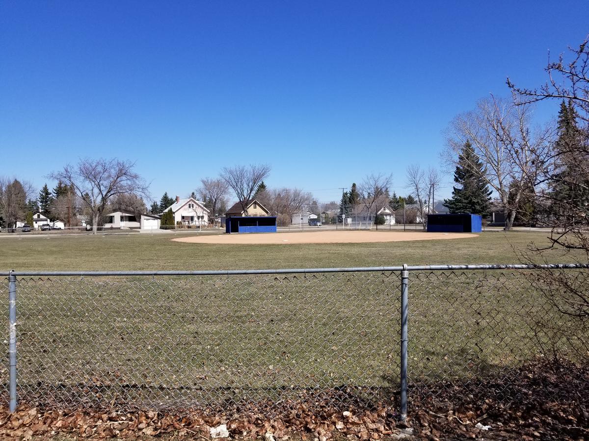 Melsask Motel Melville Bagian luar foto