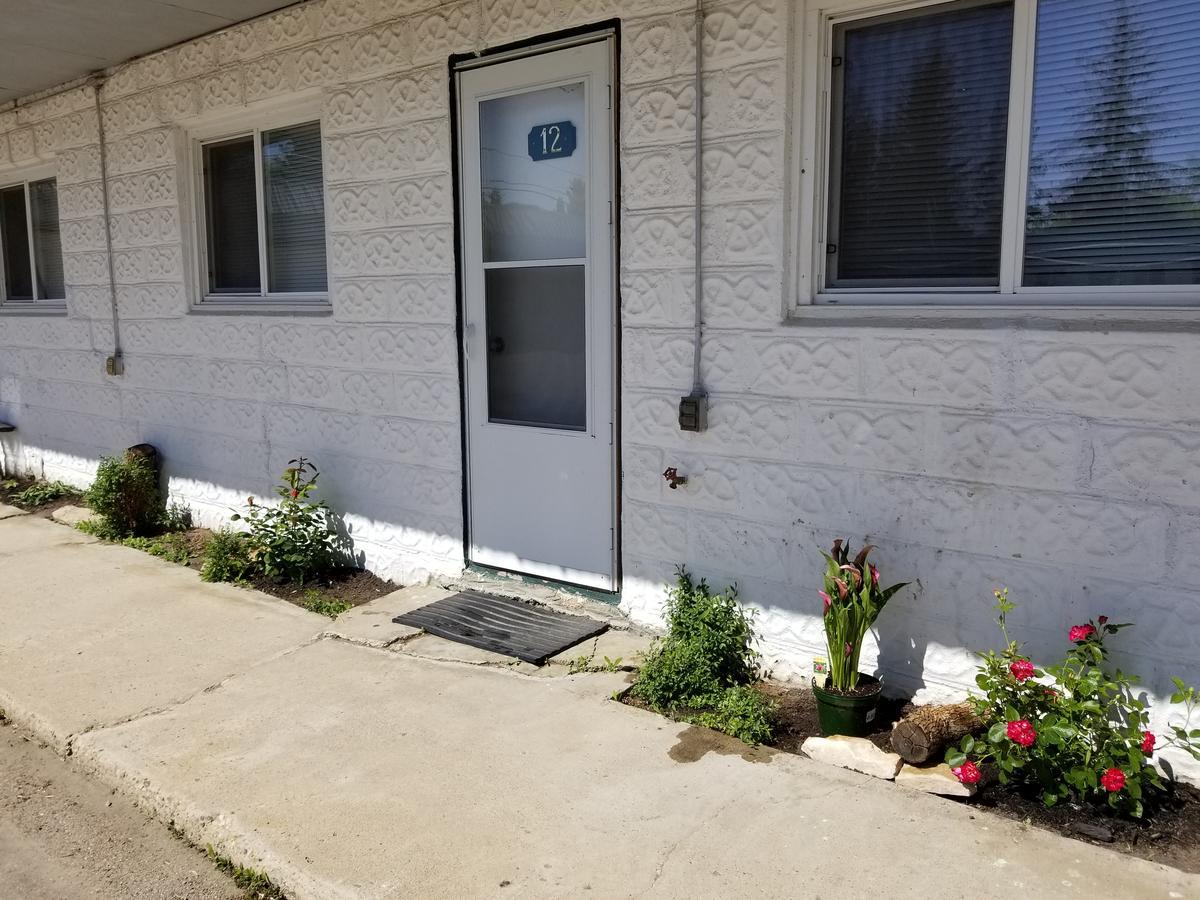 Melsask Motel Melville Bagian luar foto